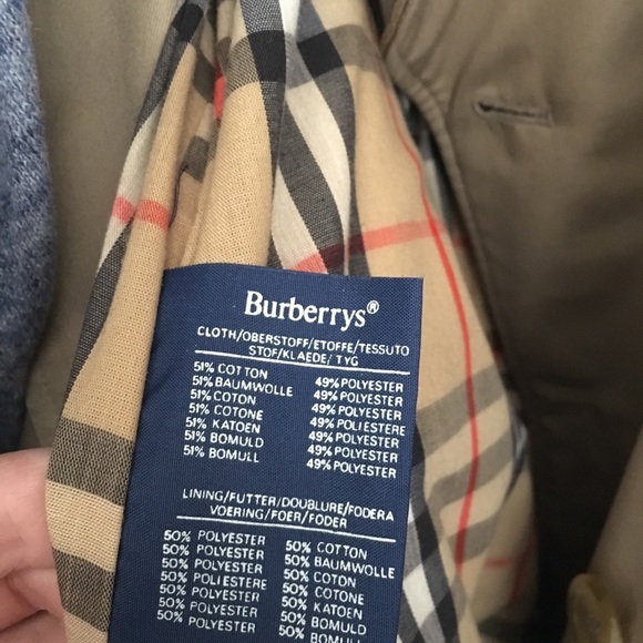 Authentic Burberry Trench Coat - Picture 4 of 4